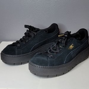 Puma Sneakers